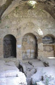 La grotte des Dormants d'Eph�se sur le Mont Pion