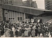 L'église vue de l'extérieur L'église vue de l'extérieur