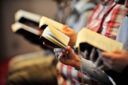 Les Fraternités paroissiales Les Fraternités paroissiales