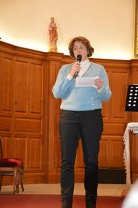 Laetitia en maîtresse de cérémonie Laetitia en maîtresse de cérémonie