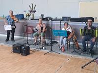 Le groupe de musique "Talon Pointe trad'" Le groupe de musique "Talon Pointe trad'"