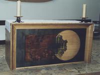 Autel en bois et métal d'Anne Tiessé Autel en bois et métal d'Anne Tiessé