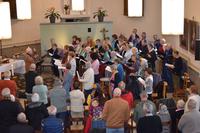 Les 2 chorales pendant la messe Les 2 chorales pendant la messe
