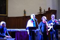 Ils chantent en espagnol avec Paquita Ils chantent en espagnol avec Paquita